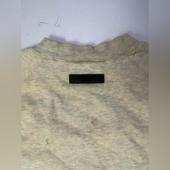 Fear of God ESSENTIALS Off-White
1977 Sweatshirt Fear Of God Essentials Sz M - Picture 2 of 12